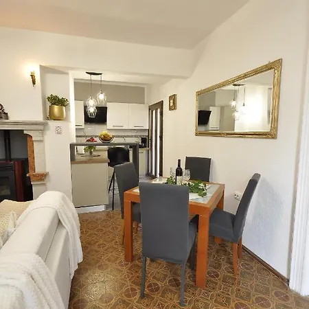 Appartamento Bakita Fiume Esterno foto